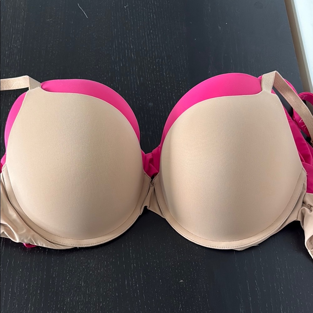 Victoria's Secret Pink and Tan T-Shirt Bras - size 38D